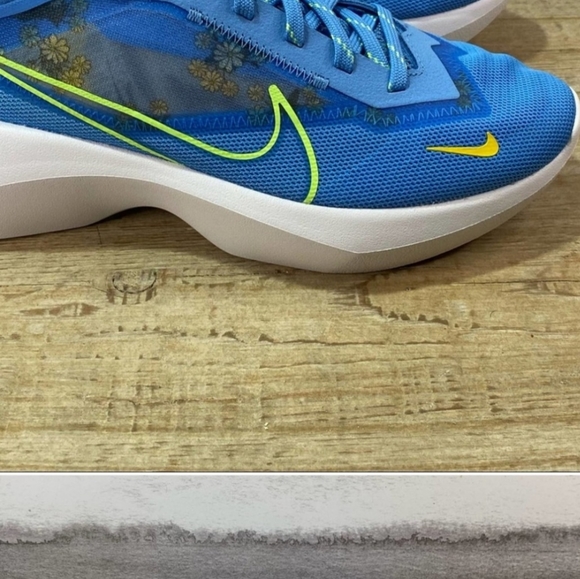 NEW Nike Vista Lite Floral Running size 8 - Picture 4 of 8